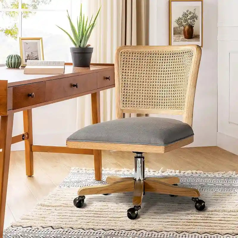 Chaise de bureau moderne en rotin avec pieds en bois massif