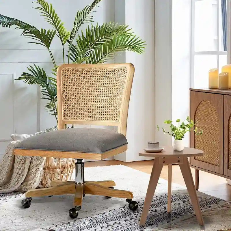 Chaise de bureau moderne en rotin avec pieds en bois massif