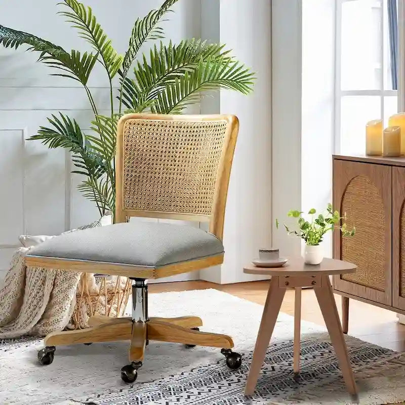 Chaise de bureau moderne en rotin avec pieds en bois massif
