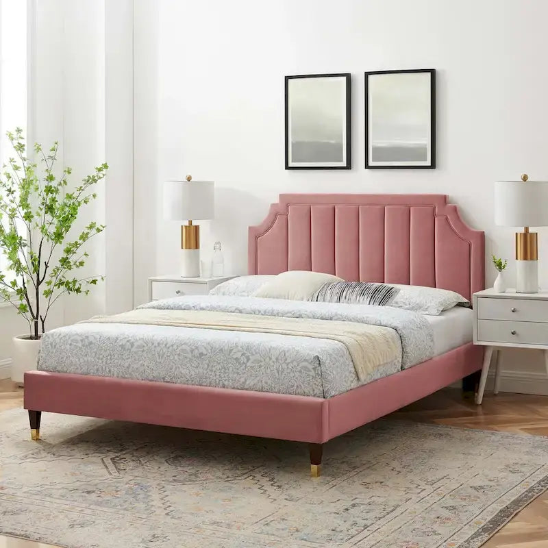 Lit plate-forme Queen en velours performant