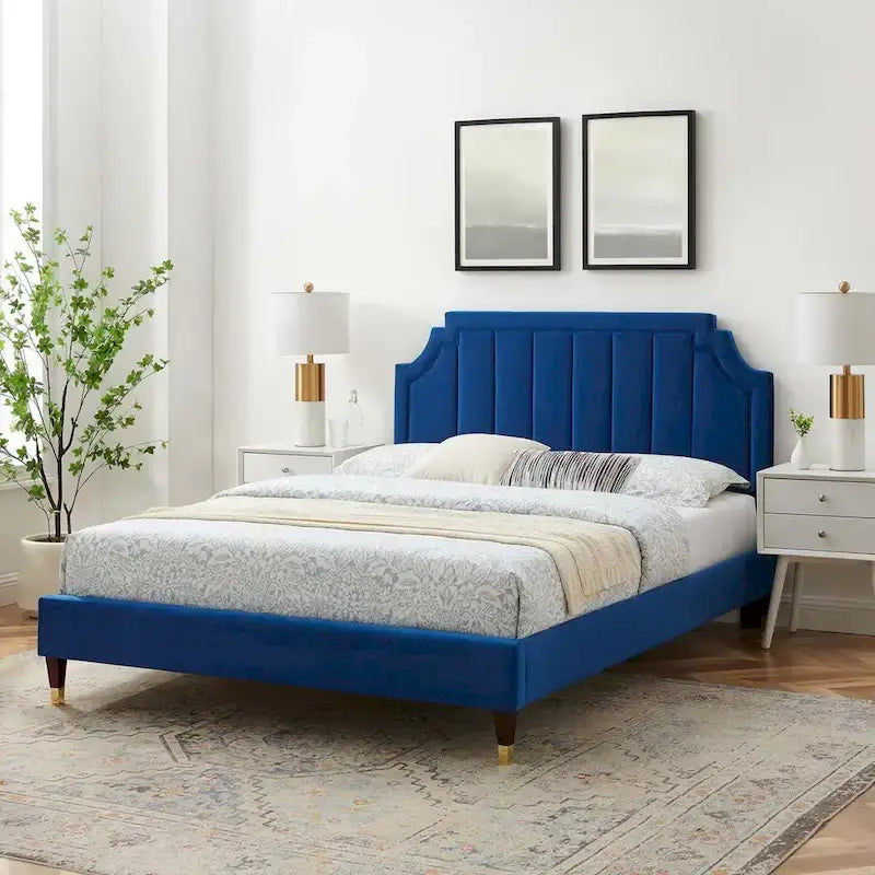 Lit plate-forme Queen en velours performant