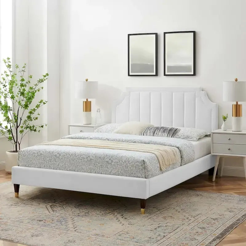 Lit plate-forme Queen en velours performant