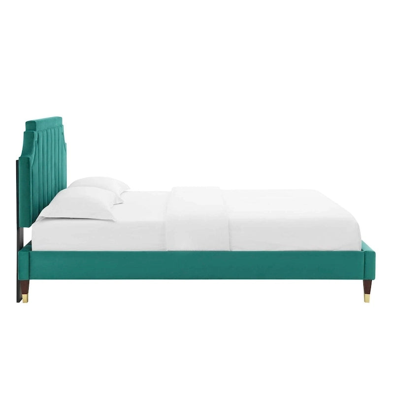 Lit plate-forme Queen en velours performant