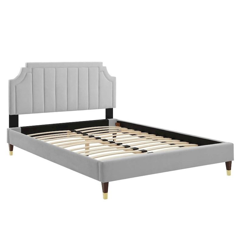 Lit plate-forme Queen en velours performant