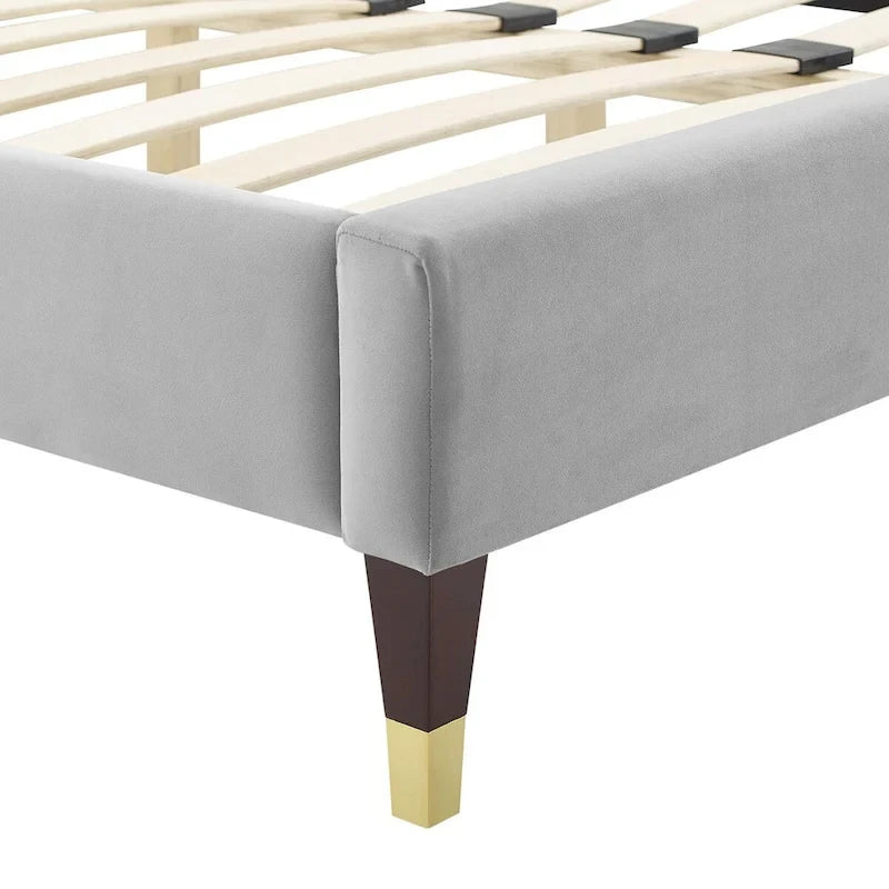 Lit plate-forme Queen en velours performant