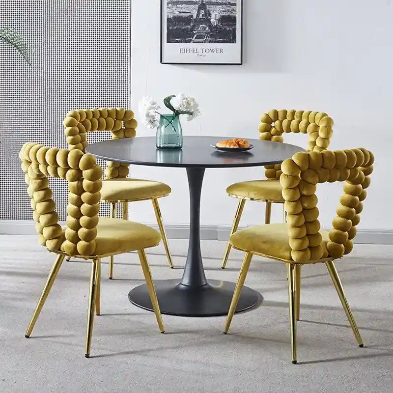 Lot de 4 chaises modernes avec pieds en tube de fer, coussins moelleux et dossier confortable, idéales pour salle à manger et salon
