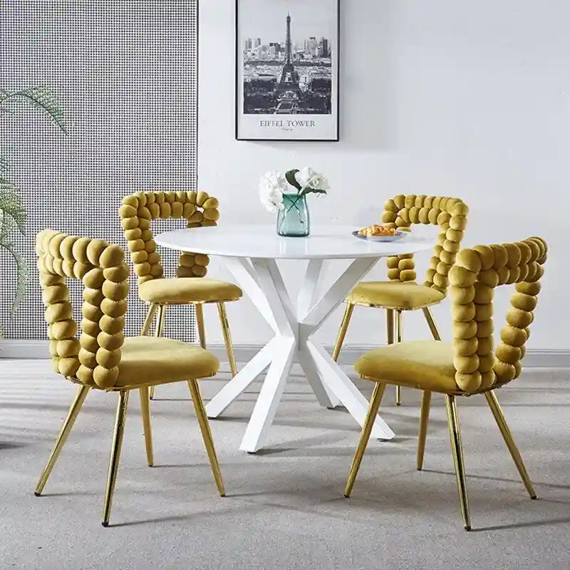 Lot de 4 chaises modernes avec pieds en tube de fer, coussins moelleux et dossier confortable, idéales pour salle à manger et salon