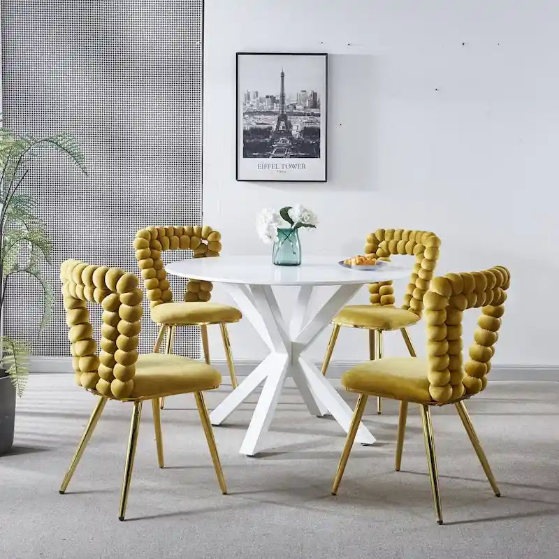 Lot de 4 chaises modernes avec pieds en tube de fer, coussins moelleux et dossier confortable, idéales pour salle à manger et salon